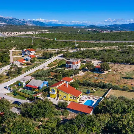 Didov Dvor Zadarvillas * Виньерац
